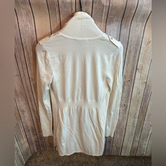 White House Black Market  long cream colored sweater, with front pockets - Picture 4 of 6